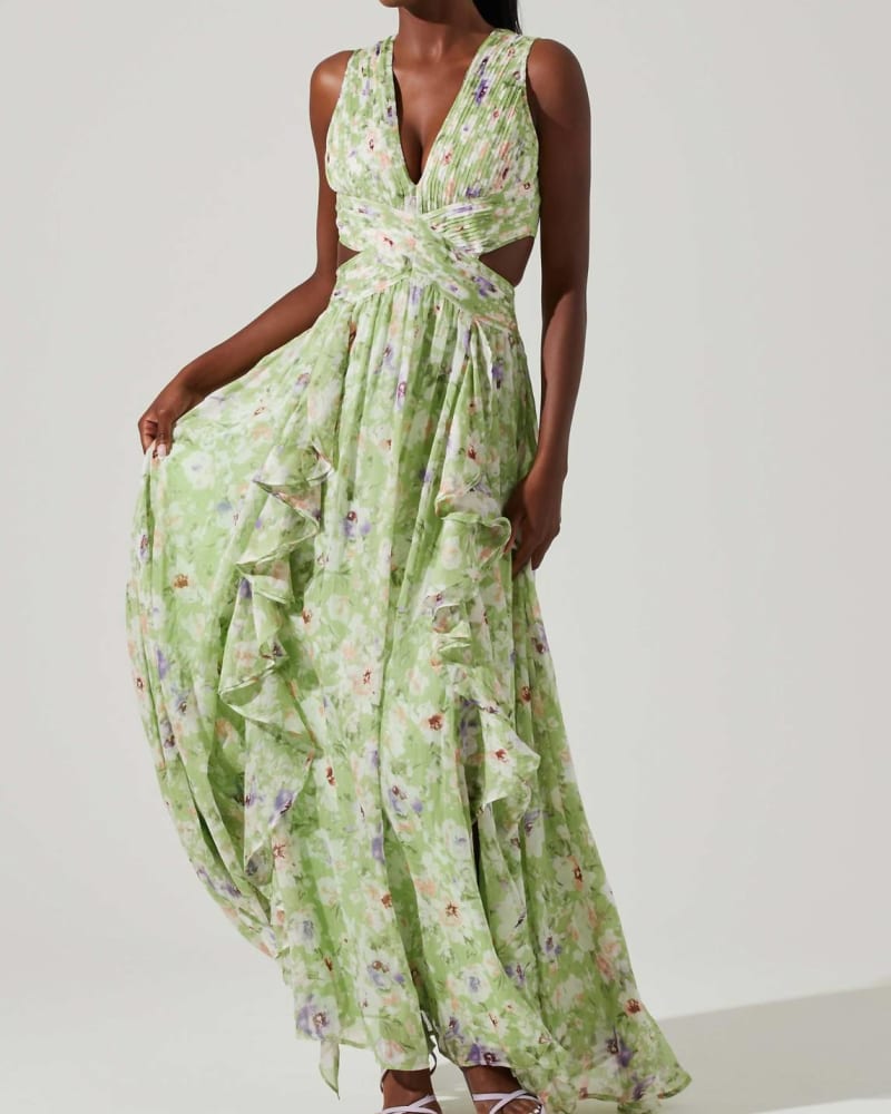 Front of a model wearing a size L Noya Dress in Green Floral in Green Floral by ASTR. | dia_product_style_image_id:337192